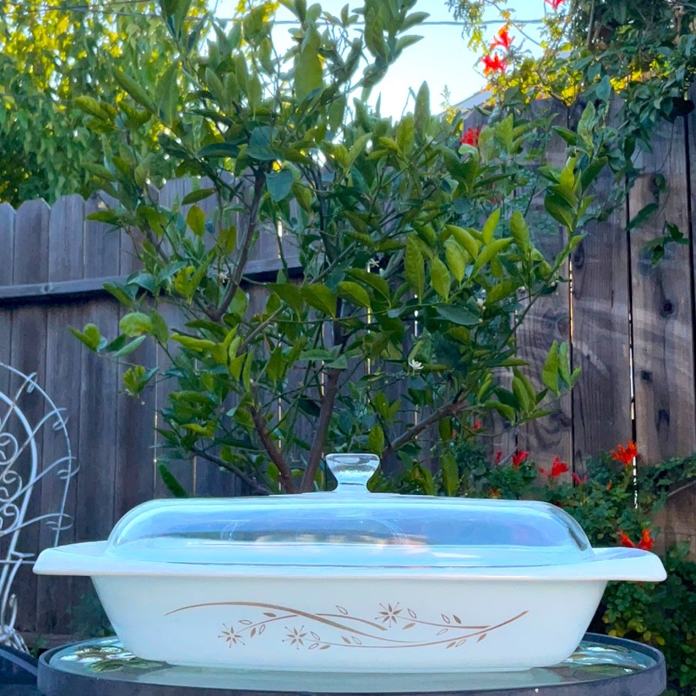 Vintage Pyrex Golden Honeysuckle Rectangle Casserole w/ Glass Lid 033 1 1/2 QT
